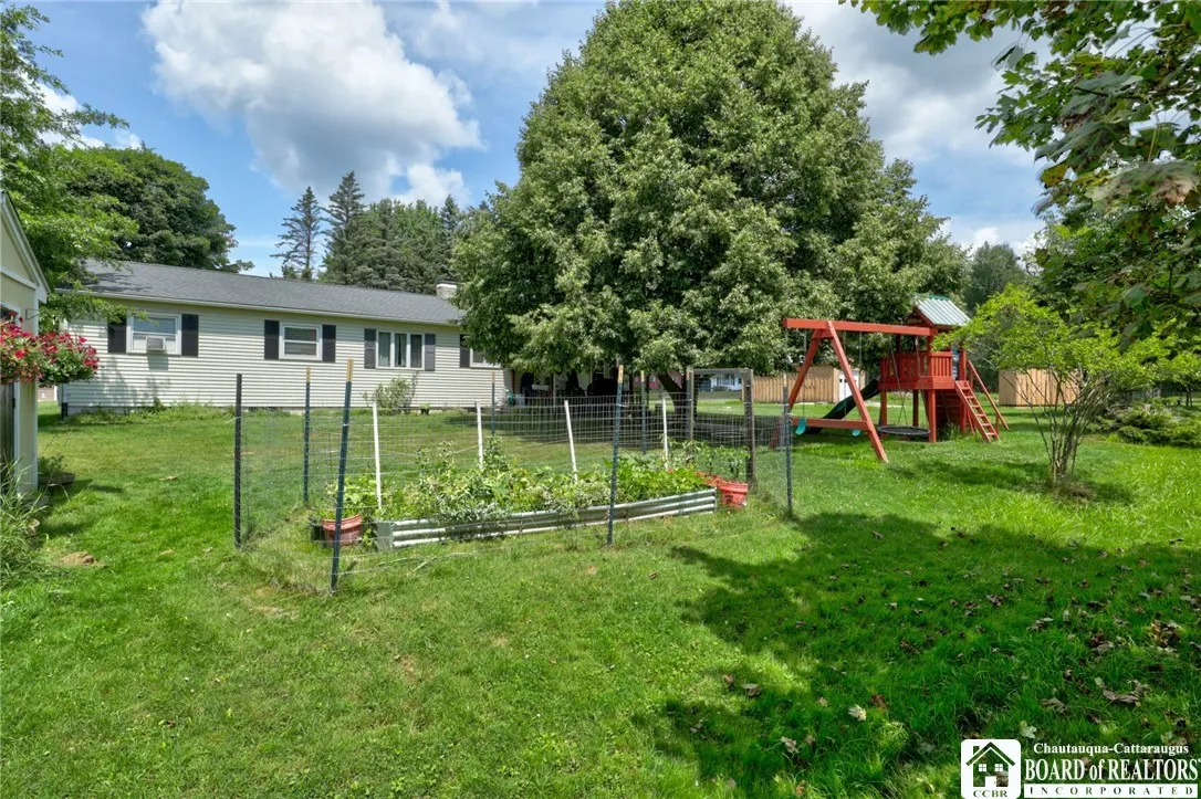 59 Laurie Lane, Jamestown, New York 14701, Jamestown, New York 14701, 3 Bedrooms Bedrooms, 6 Rooms Rooms,2 BathroomsBathrooms,Residential,Closed,59 Laurie Lane, Jamestown, New York 14701,0,R1626122