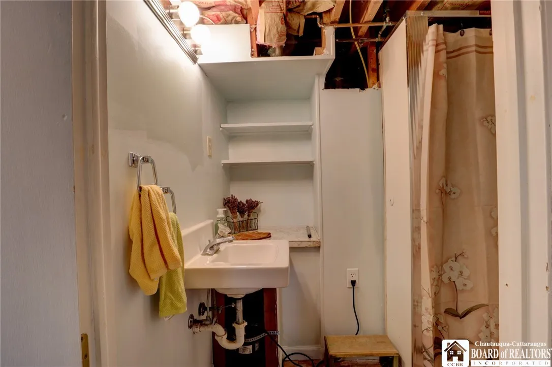 59 Laurie Lane, Jamestown, New York 14701, Jamestown, New York 14701, 3 Bedrooms Bedrooms, 6 Rooms Rooms,2 BathroomsBathrooms,Residential,Closed,59 Laurie Lane, Jamestown, New York 14701,0,R1626122