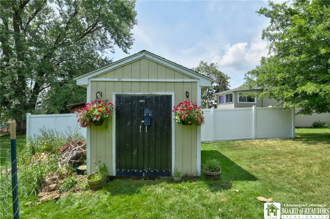 59 Laurie Lane, Jamestown, New York 14701, Jamestown, New York 14701, 3 Bedrooms Bedrooms, 6 Rooms Rooms,2 BathroomsBathrooms,Residential,Closed,59 Laurie Lane, Jamestown, New York 14701,0,R1626122