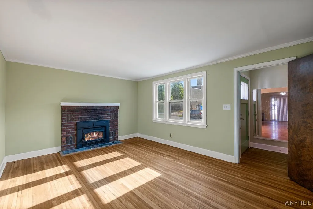 88 Mapleview Road, Cheektowaga, New York 14225, Cheektowaga, New York 14225, 4 Bedrooms Bedrooms, 8 Rooms Rooms,1 BathroomBathrooms,Residential,Closed,88 Mapleview Road, Cheektowaga, New York 14225,0,B1626335