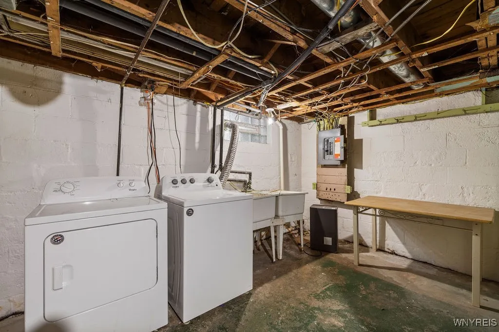 Washer and dryer included