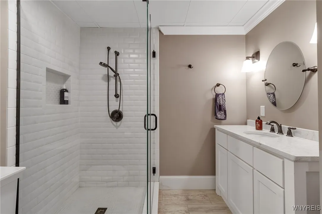 Full Bath in Basement!