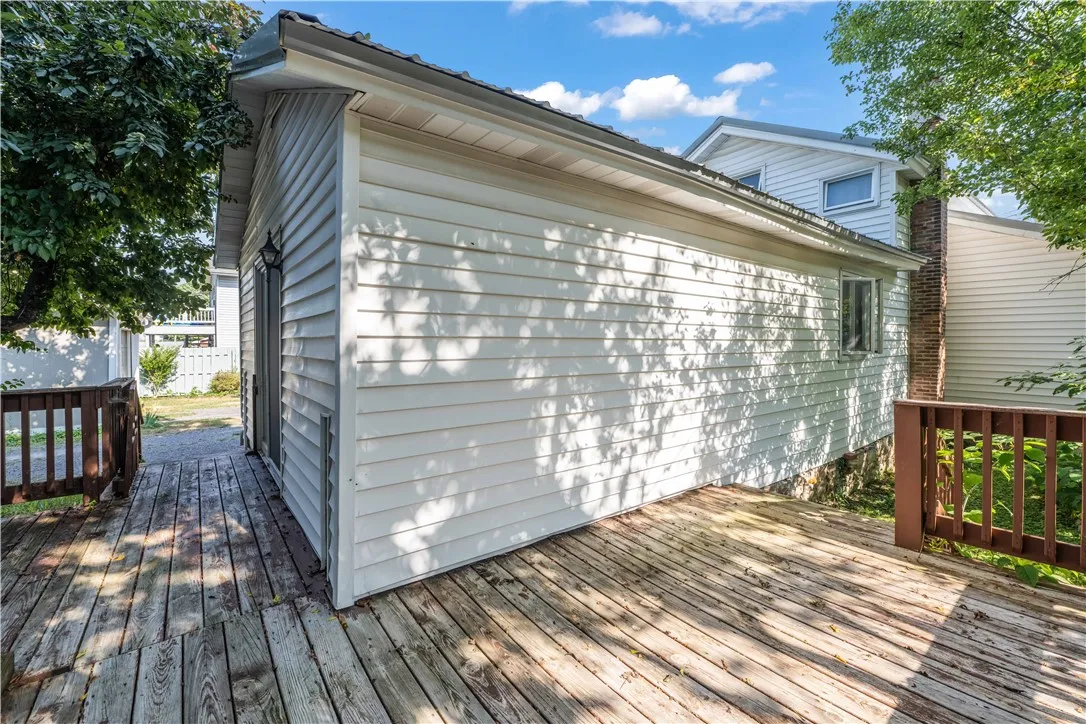 12 Barker Street, Seneca Falls, New York 13148, Seneca Falls, New York 13148, 3 Bedrooms Bedrooms, 7 Rooms Rooms,1 BathroomBathrooms,Residential,Closed,12 Barker Street, Seneca Falls, New York 13148,0,R1626510