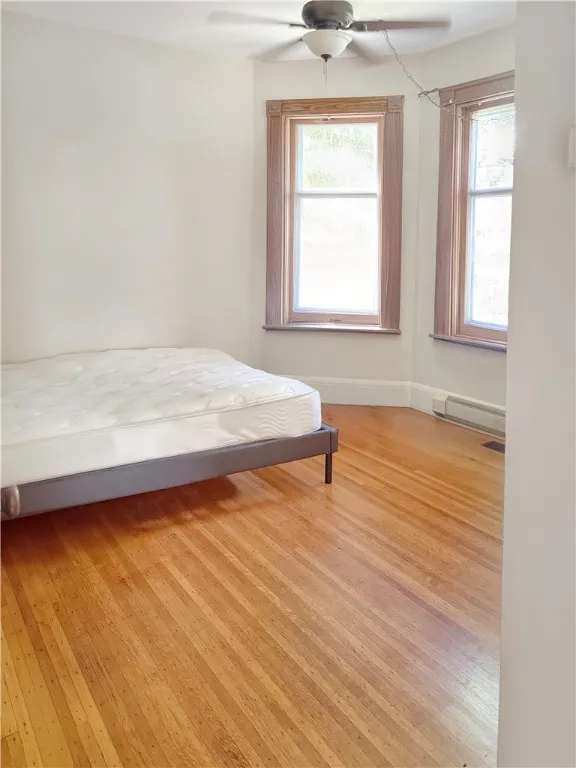 21 Thayer Street 2, Rochester, New York 14607, Rochester, New York 14607, 3 Bedrooms Bedrooms, 7 Rooms Rooms,1 BathroomBathrooms,Residential Lease,For Rent,21 Thayer Street 2, Rochester, New York 14607,R1626965