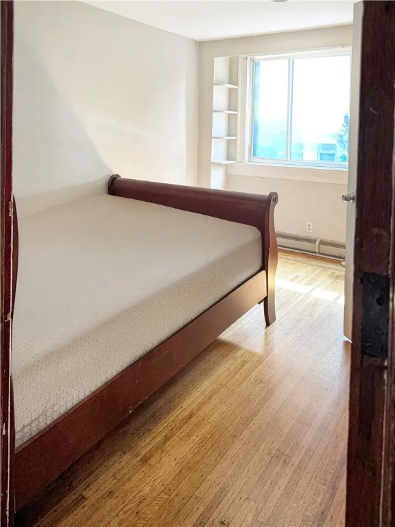 21 Thayer Street 2, Rochester, New York 14607, Rochester, New York 14607, 3 Bedrooms Bedrooms, 7 Rooms Rooms,1 BathroomBathrooms,Residential Lease,For Rent,21 Thayer Street 2, Rochester, New York 14607,R1626965