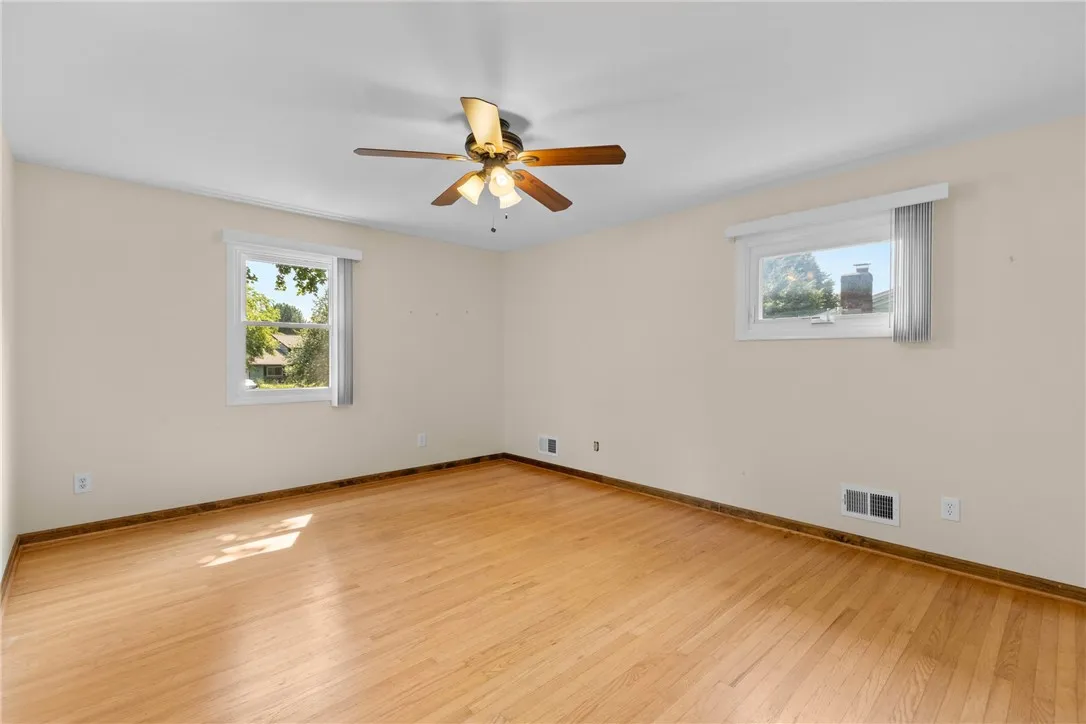 29 Westway, Chili, New York 14624, Chili, New York 14624, 2 Bedrooms Bedrooms, 5 Rooms Rooms,2 BathroomsBathrooms,Residential,Closed,29 Westway, Chili, New York 14624,0,R1626996