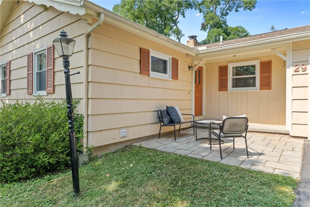 29 Westway, Chili, New York 14624, Chili, New York 14624, 2 Bedrooms Bedrooms, 5 Rooms Rooms,2 BathroomsBathrooms,Residential,Closed,29 Westway, Chili, New York 14624,0,R1626996