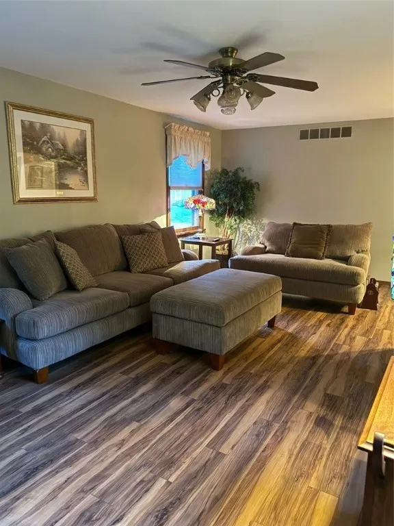 56 Tree Brook Drive, Penfield, New York 14625, Penfield, New York 14625, 4 Bedrooms Bedrooms, 12 Rooms Rooms,2 BathroomsBathrooms,Residential Lease,For Rent,56 Tree Brook Drive, Penfield, New York 14625,R1626880
