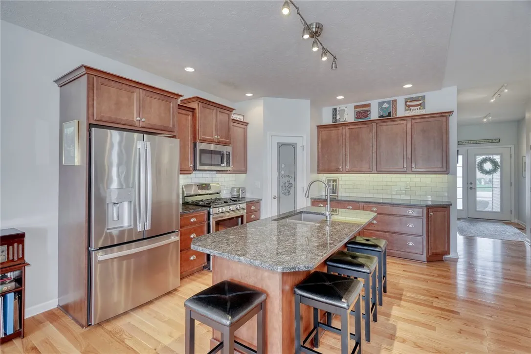 14 Harbour Oaks, Gates, New York 14624, Gates, New York 14624, 3 Bedrooms Bedrooms, 7 Rooms Rooms,2 BathroomsBathrooms,Residential,Closed,14 Harbour Oaks, Gates, New York 14624,0,R1622147