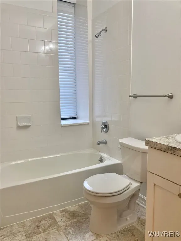 481 Franklin Street 11, Buffalo, New York 14202, Buffalo, New York 14202, 1 Bedroom Bedrooms, 2 Rooms Rooms,1 BathroomBathrooms,Residential Lease,For Rent,481 Franklin Street 11, Buffalo, New York 14202,B1627055