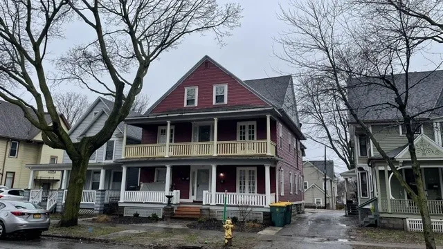 193 Pearl Street 1, Rochester, New York 14607, Rochester, New York 14607, 2 Bedrooms Bedrooms, 4 Rooms Rooms,1 BathroomBathrooms,Residential Lease,For Rent,193 Pearl Street 1, Rochester, New York 14607,R1626905