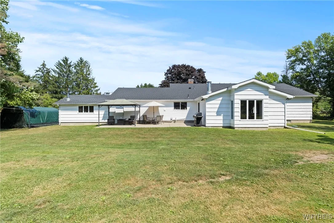 10950 Alleghany Road, Darien, New York 14040, Darien, New York 14040, 3 Bedrooms Bedrooms, 7 Rooms Rooms,1 BathroomBathrooms,Residential,Closed,10950 Alleghany Road, Darien, New York 14040,0,B1627186