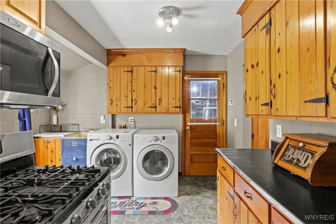 10950 Alleghany Road, Darien, New York 14040, Darien, New York 14040, 3 Bedrooms Bedrooms, 7 Rooms Rooms,1 BathroomBathrooms,Residential,Closed,10950 Alleghany Road, Darien, New York 14040,0,B1627186