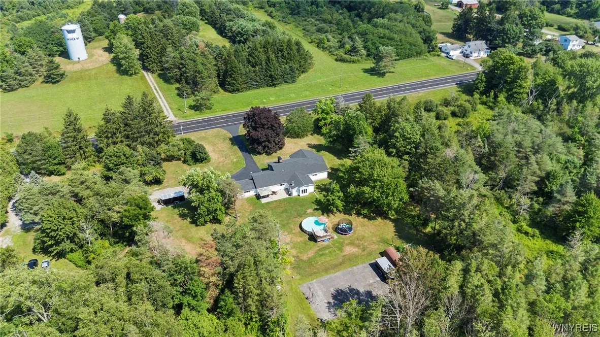 10950 Alleghany Road, Darien, New York 14040, Darien, New York 14040, 3 Bedrooms Bedrooms, 7 Rooms Rooms,1 BathroomBathrooms,Residential,Closed,10950 Alleghany Road, Darien, New York 14040,0,B1627186