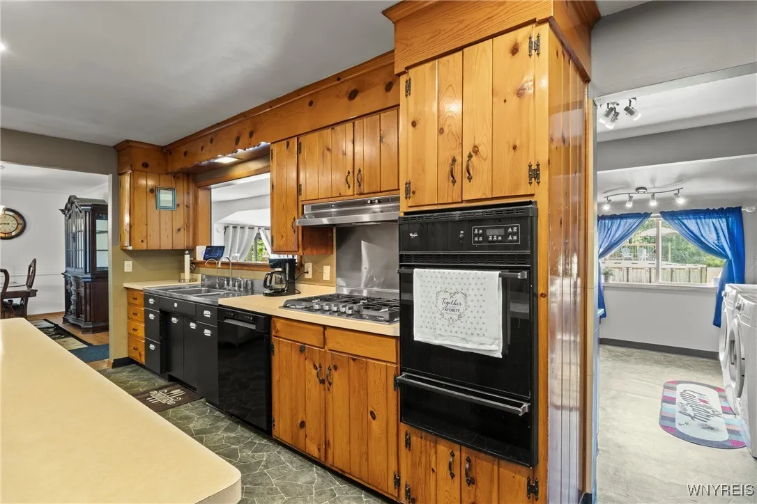 10950 Alleghany Road, Darien, New York 14040, Darien, New York 14040, 3 Bedrooms Bedrooms, 7 Rooms Rooms,1 BathroomBathrooms,Residential,Closed,10950 Alleghany Road, Darien, New York 14040,0,B1627186