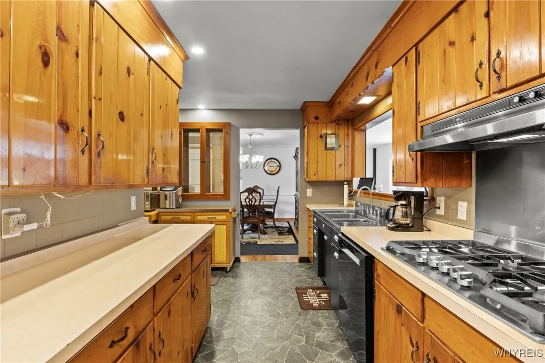 10950 Alleghany Road, Darien, New York 14040, Darien, New York 14040, 3 Bedrooms Bedrooms, 7 Rooms Rooms,1 BathroomBathrooms,Residential,Closed,10950 Alleghany Road, Darien, New York 14040,0,B1627186