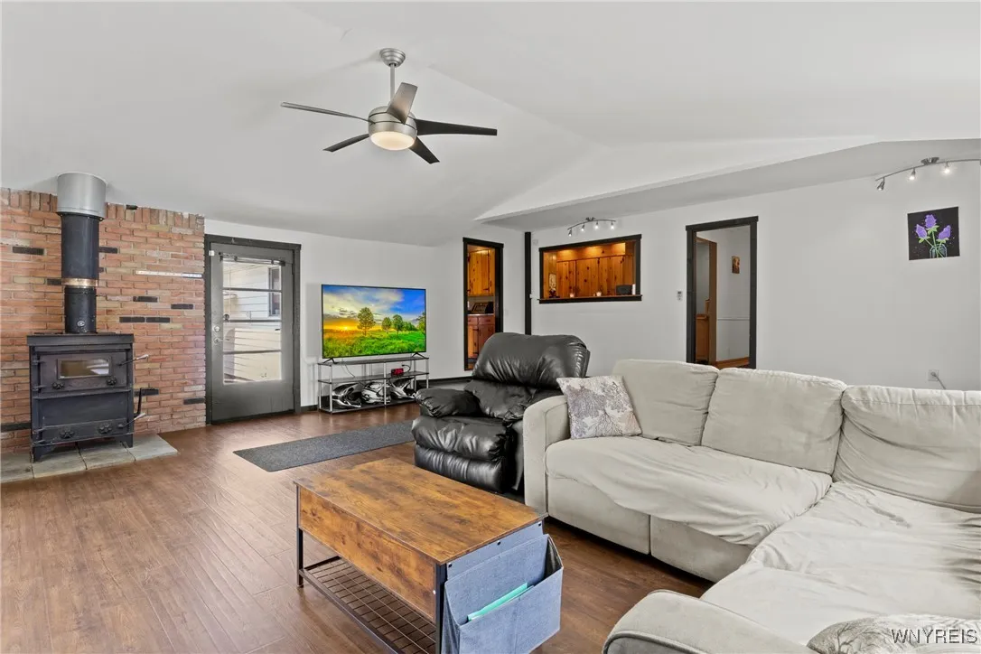 10950 Alleghany Road, Darien, New York 14040, Darien, New York 14040, 3 Bedrooms Bedrooms, 7 Rooms Rooms,1 BathroomBathrooms,Residential,Closed,10950 Alleghany Road, Darien, New York 14040,0,B1627186