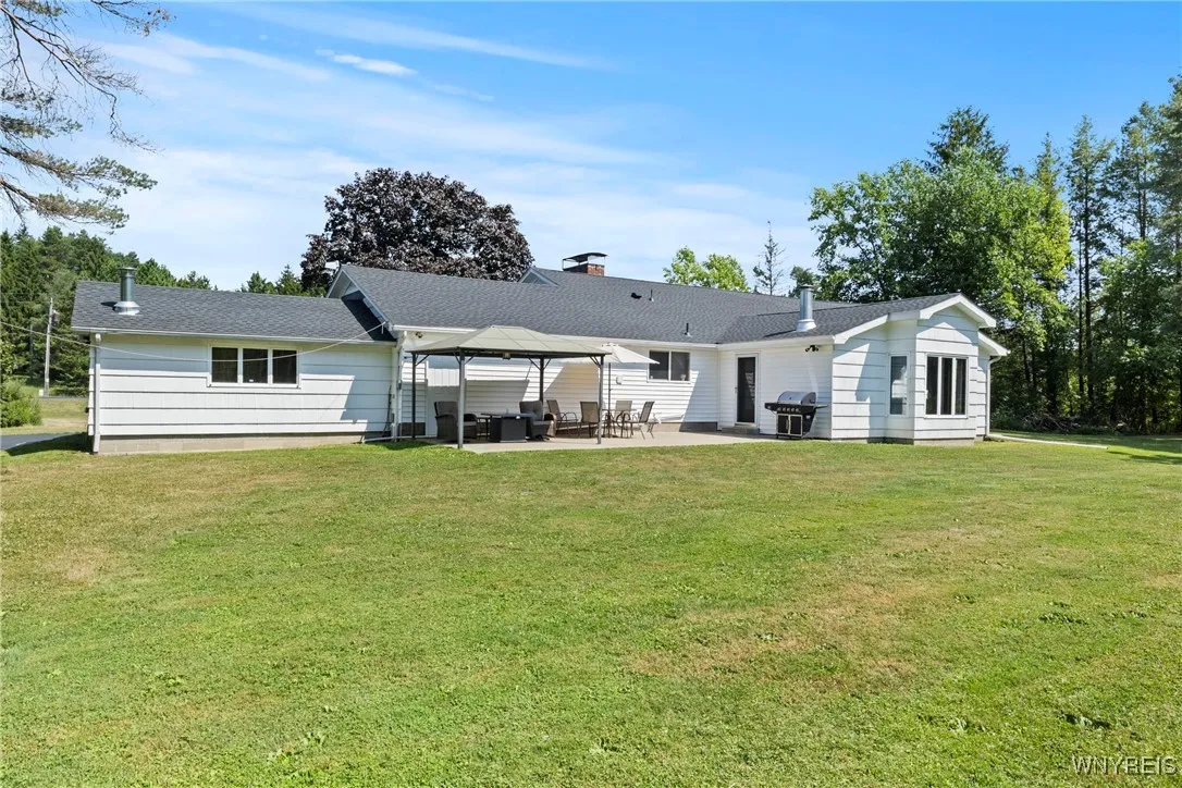 10950 Alleghany Road, Darien, New York 14040, Darien, New York 14040, 3 Bedrooms Bedrooms, 7 Rooms Rooms,1 BathroomBathrooms,Residential,Closed,10950 Alleghany Road, Darien, New York 14040,0,B1627186