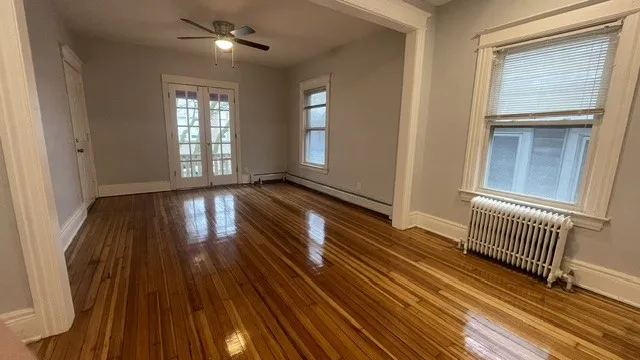 193 Pearl Street 3, Rochester, New York 14607, Rochester, New York 14607, 2 Bedrooms Bedrooms, 4 Rooms Rooms,1 BathroomBathrooms,Residential Lease,For Rent,193 Pearl Street 3, Rochester, New York 14607,R1626958