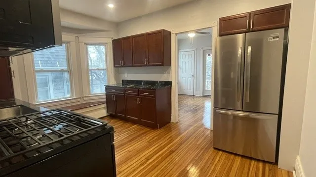 193 Pearl Street 3, Rochester, New York 14607, Rochester, New York 14607, 2 Bedrooms Bedrooms, 4 Rooms Rooms,1 BathroomBathrooms,Residential Lease,For Rent,193 Pearl Street 3, Rochester, New York 14607,R1626958
