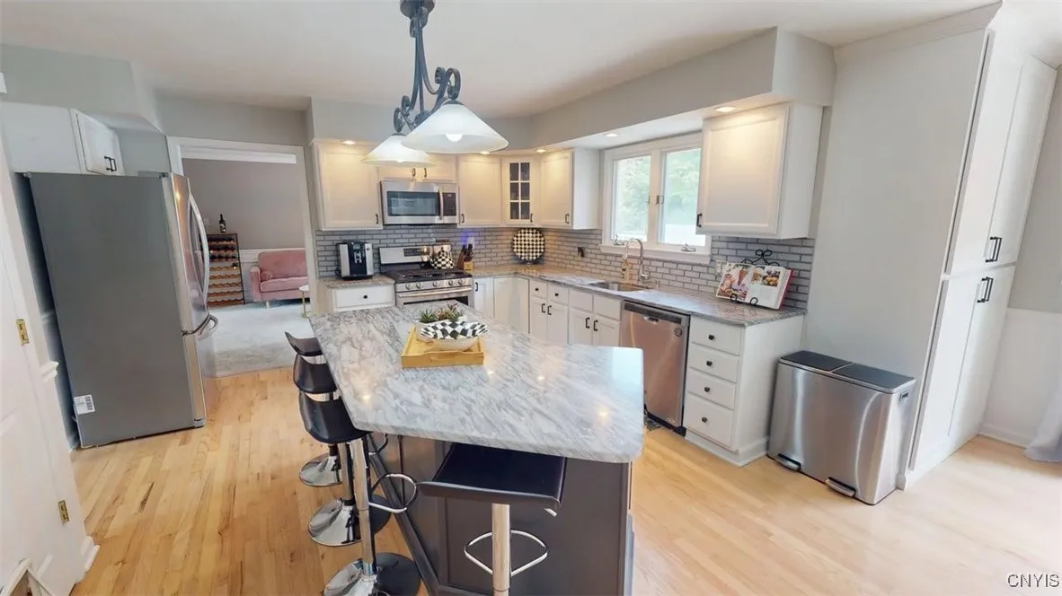 4902 Macgregor Lane, Onondaga, New York 13215, Onondaga, New York 13215, 4 Bedrooms Bedrooms, 9 Rooms Rooms,2 BathroomsBathrooms,Residential,Closed,4902 Macgregor Lane, Onondaga, New York 13215,0,S1625000