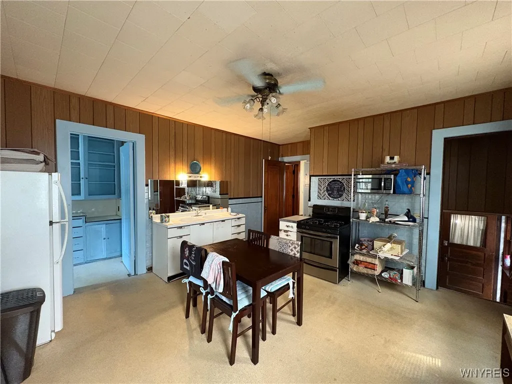 676 Northampton St Street, Buffalo, New York 14211, Buffalo, New York 14211, 4 Bedrooms Bedrooms, 8 Rooms Rooms,1 BathroomBathrooms,Residential,Closed,676 Northampton St Street, Buffalo, New York 14211,0,B1626984