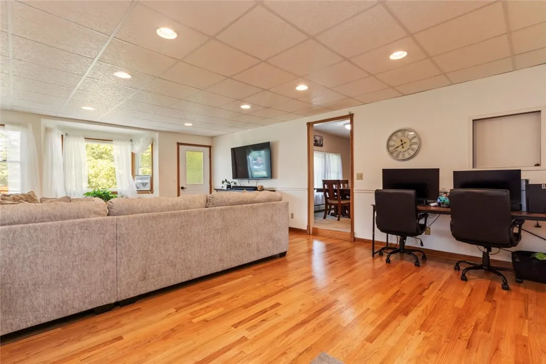 84 Bridge Street, Seneca Falls, New York 13148, Seneca Falls, New York 13148, 5 Bedrooms Bedrooms, 9 Rooms Rooms,1 BathroomBathrooms,Residential,Closed,84 Bridge Street, Seneca Falls, New York 13148,0,R1626780