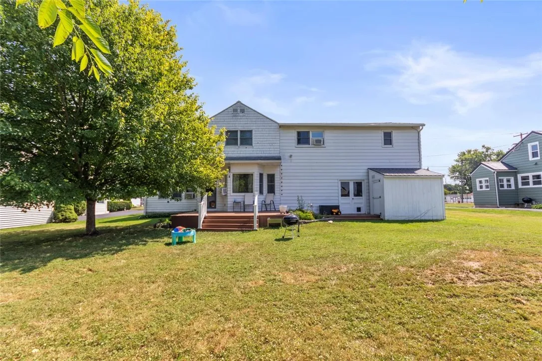 84 Bridge Street, Seneca Falls, New York 13148, Seneca Falls, New York 13148, 5 Bedrooms Bedrooms, 9 Rooms Rooms,1 BathroomBathrooms,Residential,Closed,84 Bridge Street, Seneca Falls, New York 13148,0,R1626780