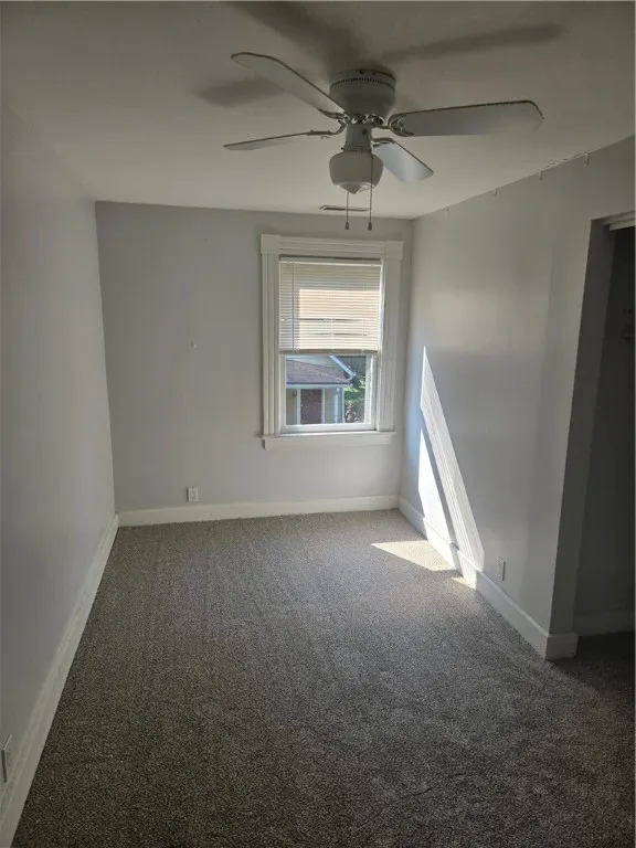 114 Seager Street, Rochester, New York 14620, Rochester, New York 14620, 2 Bedrooms Bedrooms, 5 Rooms Rooms,1 BathroomBathrooms,Residential Lease,For Rent,114 Seager Street, Rochester, New York 14620,R1627229