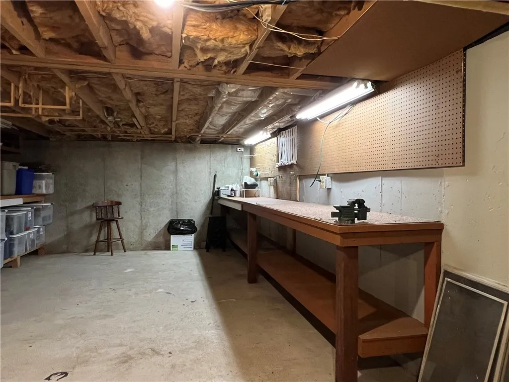 632 Partridge Street, Elmira City, New York 14904, Elmira City, New York 14904, 3 Bedrooms Bedrooms, 8 Rooms Rooms,2 BathroomsBathrooms,Residential,Closed,632 Partridge Street, Elmira City, New York 14904,0,R1624987