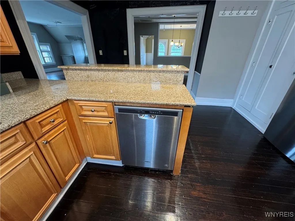 1115 Delaware Avenue, Buffalo, New York 14209, Buffalo, New York 14209, 3 Bedrooms Bedrooms, 9 Rooms Rooms,2 BathroomsBathrooms,Residential Lease,For Rent,1115 Delaware Avenue, Buffalo, New York 14209,B1627123