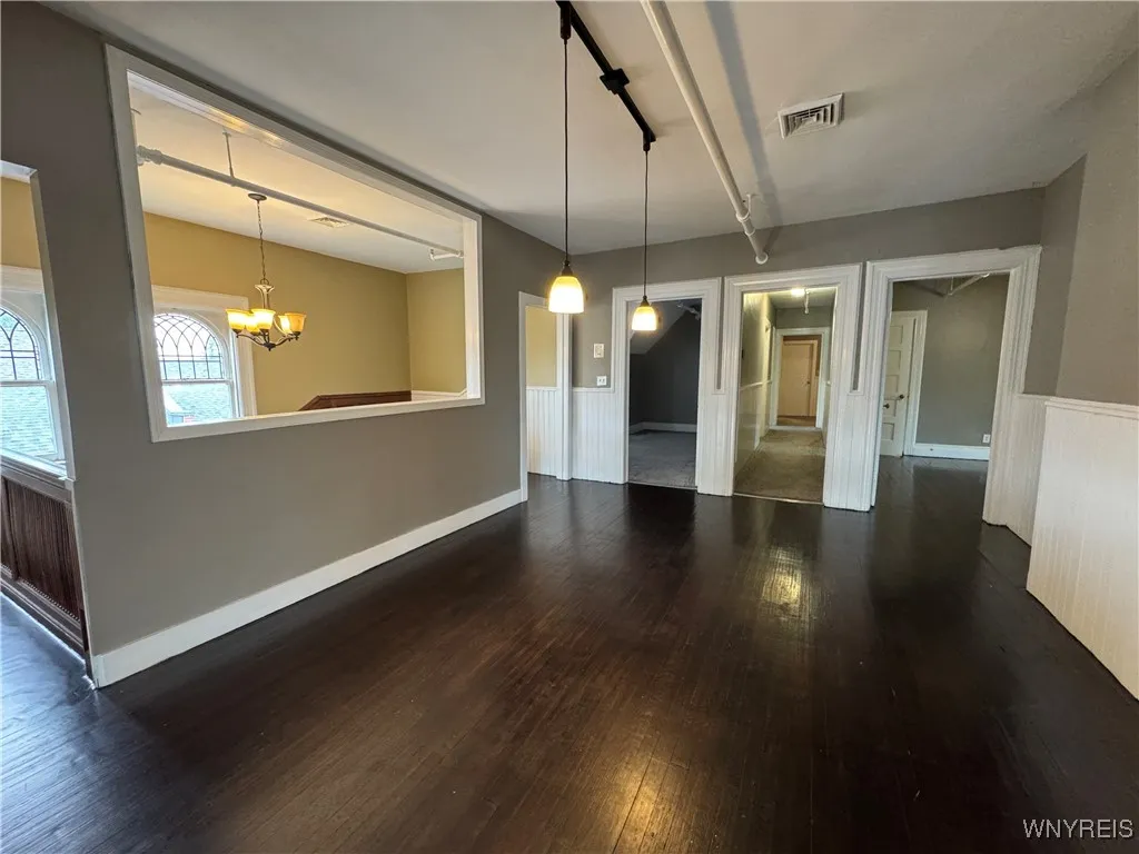 1115 Delaware Avenue, Buffalo, New York 14209, Buffalo, New York 14209, 3 Bedrooms Bedrooms, 9 Rooms Rooms,2 BathroomsBathrooms,Residential Lease,For Rent,1115 Delaware Avenue, Buffalo, New York 14209,B1627123