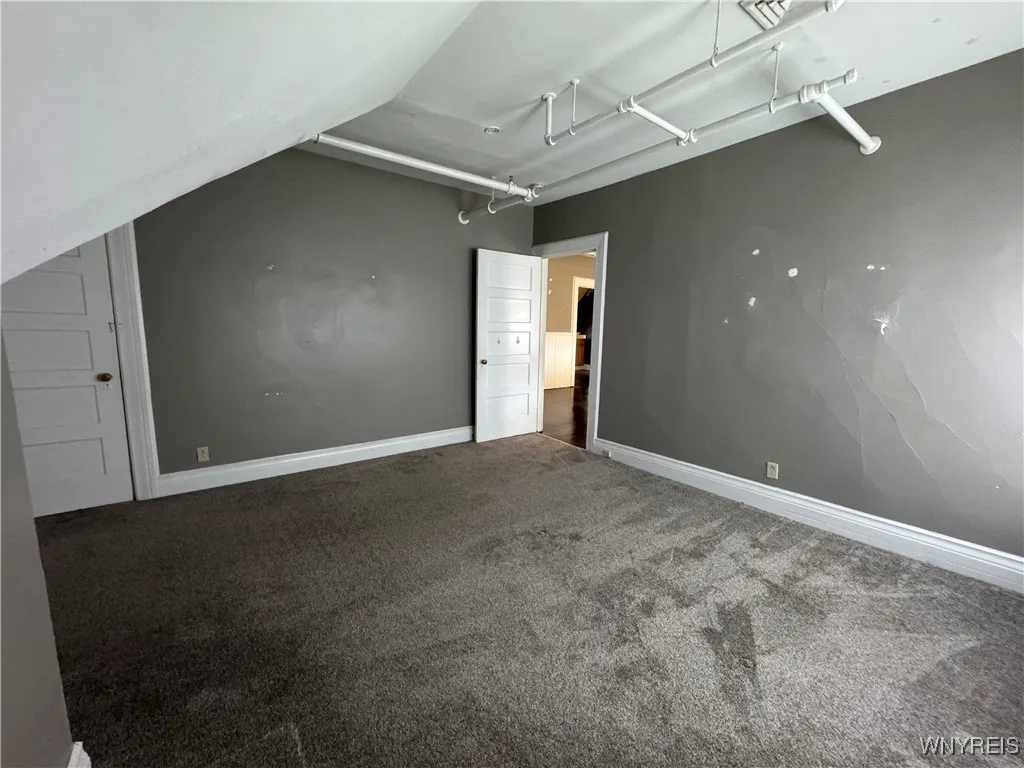 1115 Delaware Avenue, Buffalo, New York 14209, Buffalo, New York 14209, 3 Bedrooms Bedrooms, 9 Rooms Rooms,2 BathroomsBathrooms,Residential Lease,For Rent,1115 Delaware Avenue, Buffalo, New York 14209,B1627123