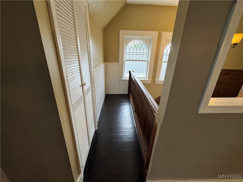 1115 Delaware Avenue, Buffalo, New York 14209, Buffalo, New York 14209, 3 Bedrooms Bedrooms, 9 Rooms Rooms,2 BathroomsBathrooms,Residential Lease,For Rent,1115 Delaware Avenue, Buffalo, New York 14209,B1627123