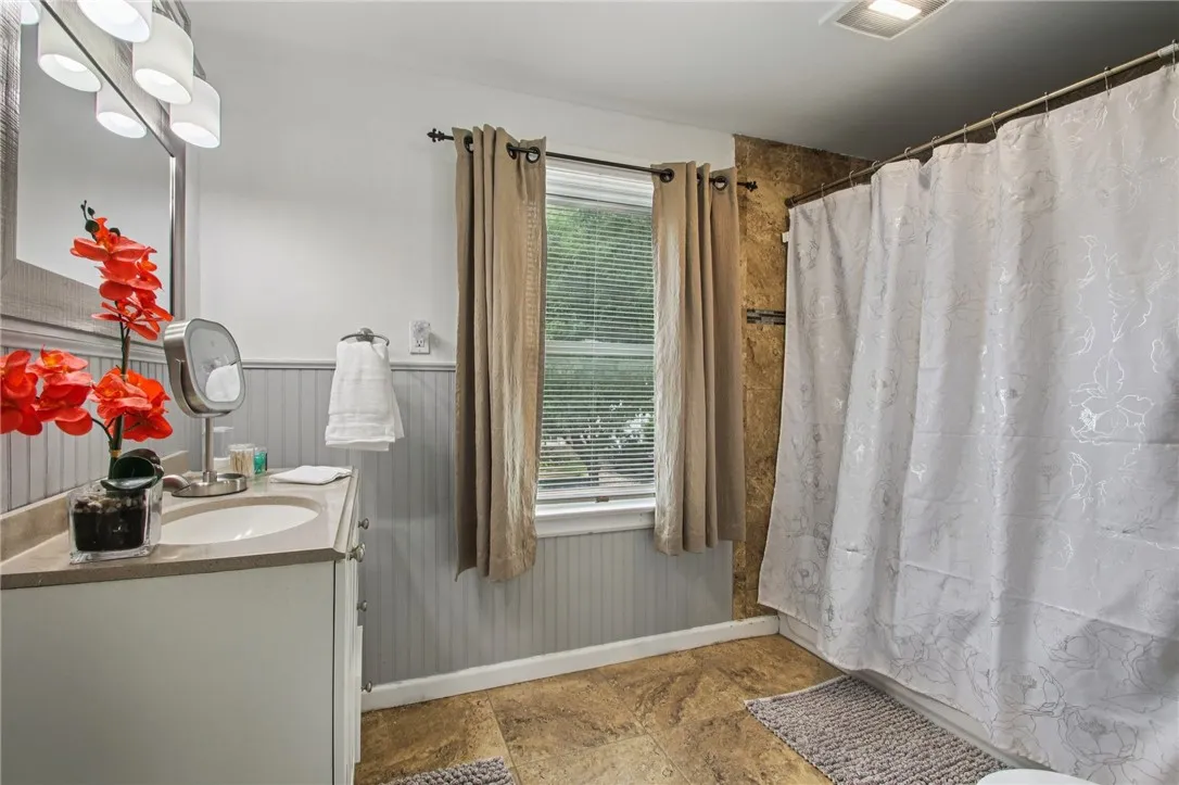 130 Cheltenham Road, Rochester, New York 14612, Rochester, New York 14612, 3 Bedrooms Bedrooms, 8 Rooms Rooms,2 BathroomsBathrooms,Residential,Closed,130 Cheltenham Road, Rochester, New York 14612,0,R1626776