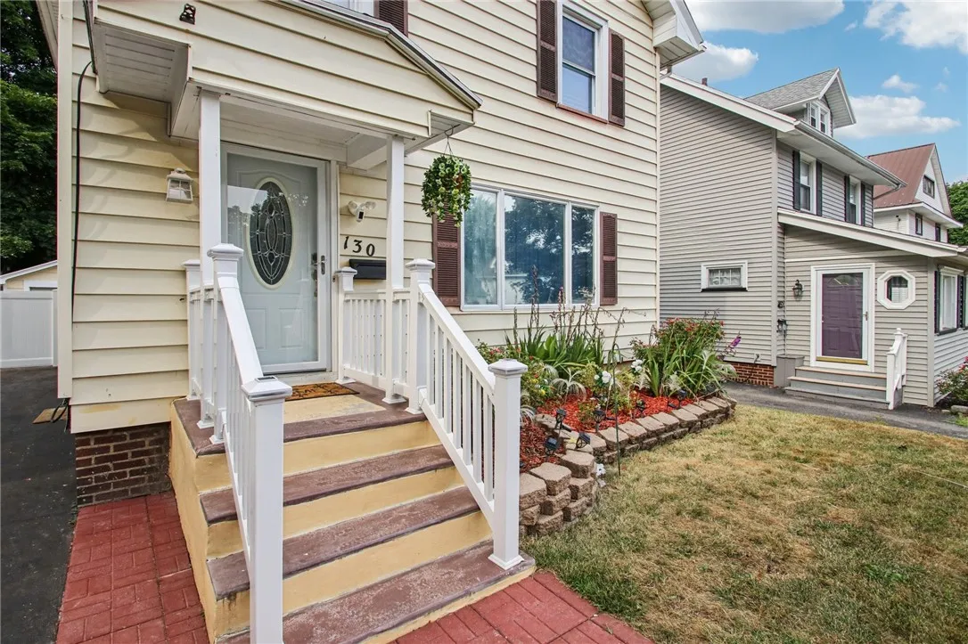 130 Cheltenham Road, Rochester, New York 14612, Rochester, New York 14612, 3 Bedrooms Bedrooms, 8 Rooms Rooms,2 BathroomsBathrooms,Residential,Closed,130 Cheltenham Road, Rochester, New York 14612,0,R1626776