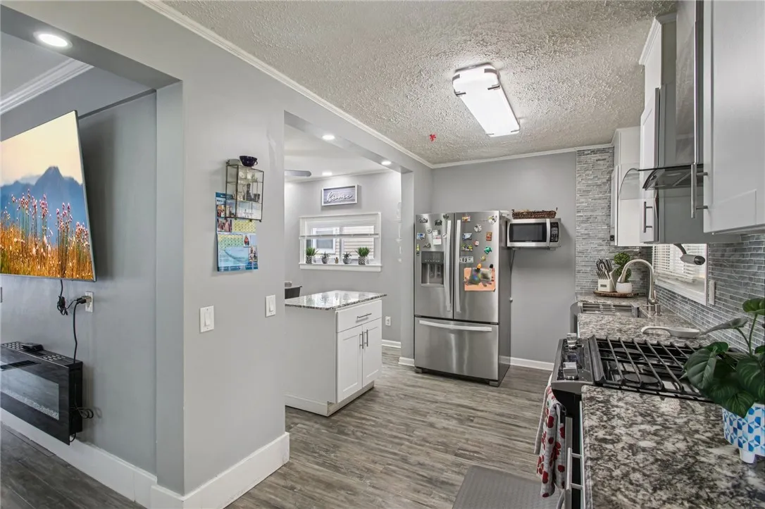 130 Cheltenham Road, Rochester, New York 14612, Rochester, New York 14612, 3 Bedrooms Bedrooms, 8 Rooms Rooms,2 BathroomsBathrooms,Residential,Closed,130 Cheltenham Road, Rochester, New York 14612,0,R1626776