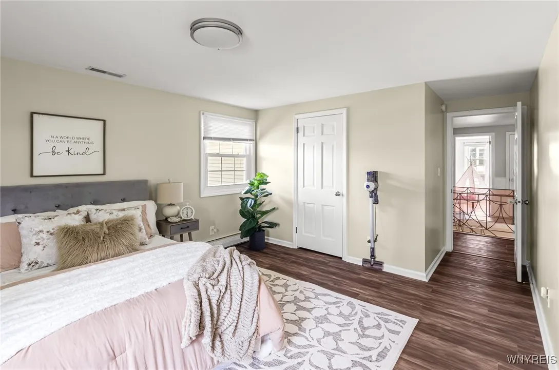 79 Hemlock Drive, West Seneca, New York 14224, West Seneca, New York 14224, 5 Bedrooms Bedrooms, 10 Rooms Rooms,2 BathroomsBathrooms,Residential Lease,For Rent,79 Hemlock Drive, West Seneca, New York 14224,B1627239