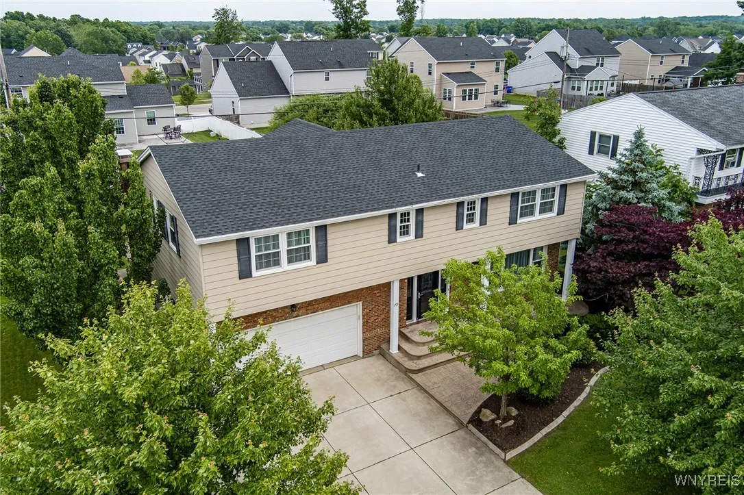 79 Hemlock Drive, West Seneca, New York 14224, West Seneca, New York 14224, 5 Bedrooms Bedrooms, 10 Rooms Rooms,2 BathroomsBathrooms,Residential Lease,For Rent,79 Hemlock Drive, West Seneca, New York 14224,B1627239
