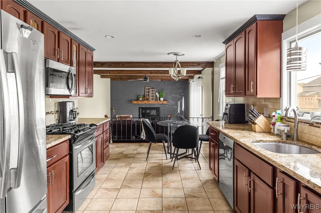 79 Hemlock Drive, West Seneca, New York 14224, West Seneca, New York 14224, 5 Bedrooms Bedrooms, 10 Rooms Rooms,2 BathroomsBathrooms,Residential Lease,For Rent,79 Hemlock Drive, West Seneca, New York 14224,B1627239