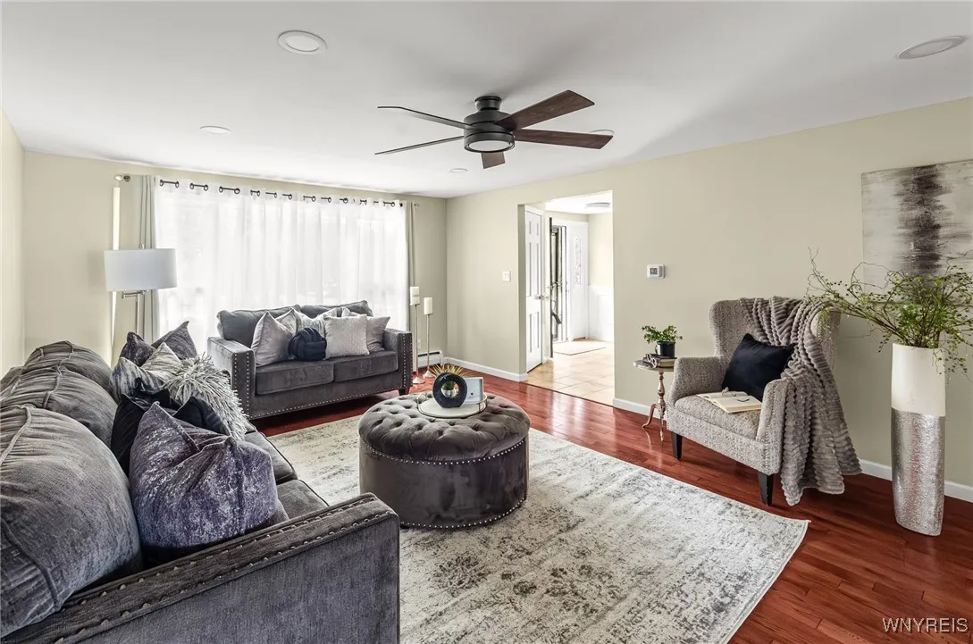 79 Hemlock Drive, West Seneca, New York 14224, West Seneca, New York 14224, 5 Bedrooms Bedrooms, 10 Rooms Rooms,2 BathroomsBathrooms,Residential Lease,For Rent,79 Hemlock Drive, West Seneca, New York 14224,B1627239