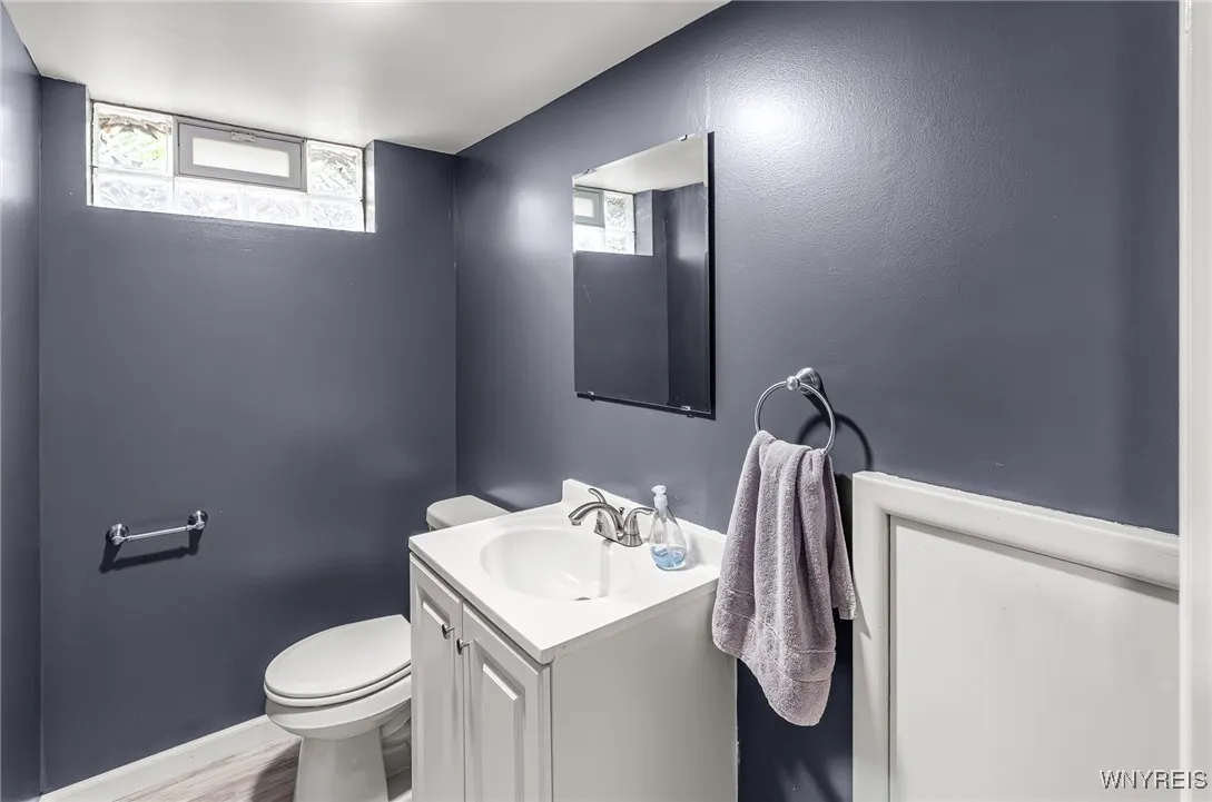 79 Hemlock Drive, West Seneca, New York 14224, West Seneca, New York 14224, 5 Bedrooms Bedrooms, 10 Rooms Rooms,2 BathroomsBathrooms,Residential Lease,For Rent,79 Hemlock Drive, West Seneca, New York 14224,B1627239