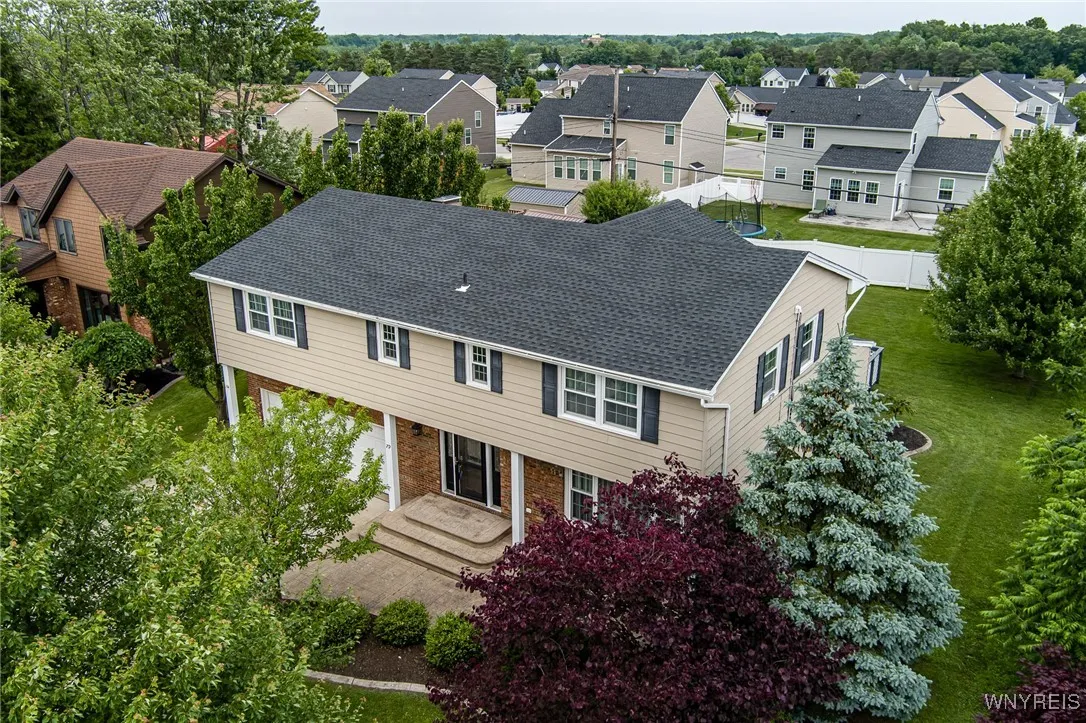 79 Hemlock Drive, West Seneca, New York 14224, West Seneca, New York 14224, 5 Bedrooms Bedrooms, 10 Rooms Rooms,2 BathroomsBathrooms,Residential Lease,For Rent,79 Hemlock Drive, West Seneca, New York 14224,B1627239