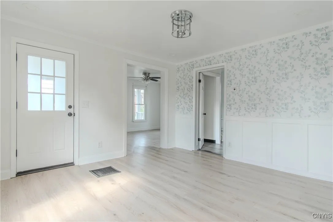 862 West Main Street, Watertown City, New York 136, Watertown City, New York 13601, 3 Bedrooms Bedrooms, 6 Rooms Rooms,2 BathroomsBathrooms,Residential,Closed,862 West Main Street, Watertown City, New York 136,0,S1626633