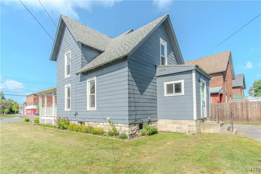 862 West Main Street, Watertown City, New York 136, Watertown City, New York 13601, 3 Bedrooms Bedrooms, 6 Rooms Rooms,2 BathroomsBathrooms,Residential,Closed,862 West Main Street, Watertown City, New York 136,0,S1626633