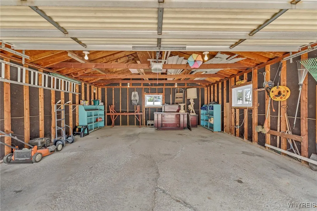 330 Glenhurst Road, Tonawanda, New York 14150, Tonawanda, New York 14150, 3 Bedrooms Bedrooms, 7 Rooms Rooms,1 BathroomBathrooms,Residential,For Sale,330 Glenhurst Road, Tonawanda, New York 14150,B1626863
