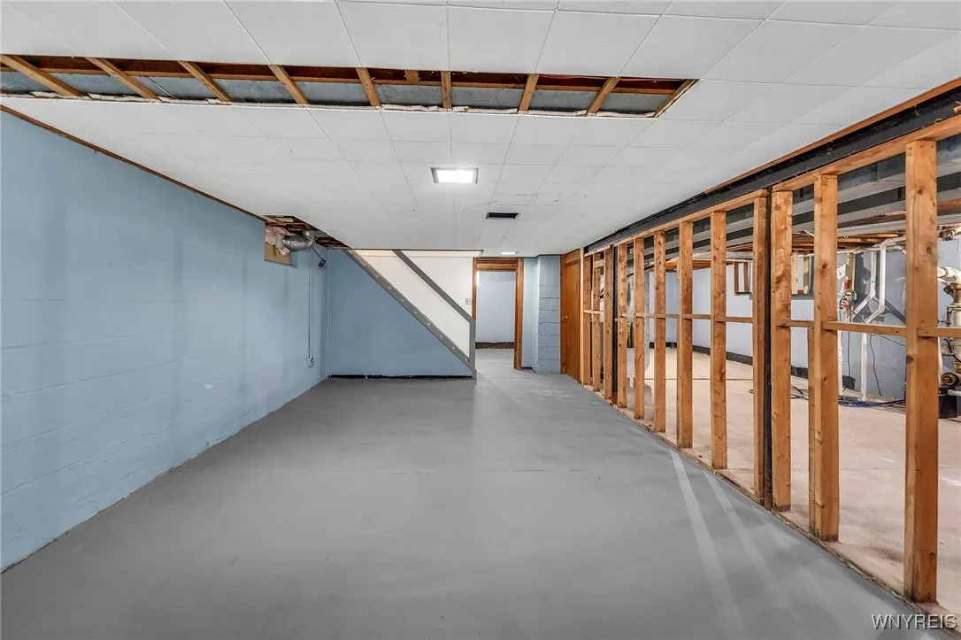 330 Glenhurst Road, Tonawanda, New York 14150, Tonawanda, New York 14150, 3 Bedrooms Bedrooms, 7 Rooms Rooms,1 BathroomBathrooms,Residential,For Sale,330 Glenhurst Road, Tonawanda, New York 14150,B1626863