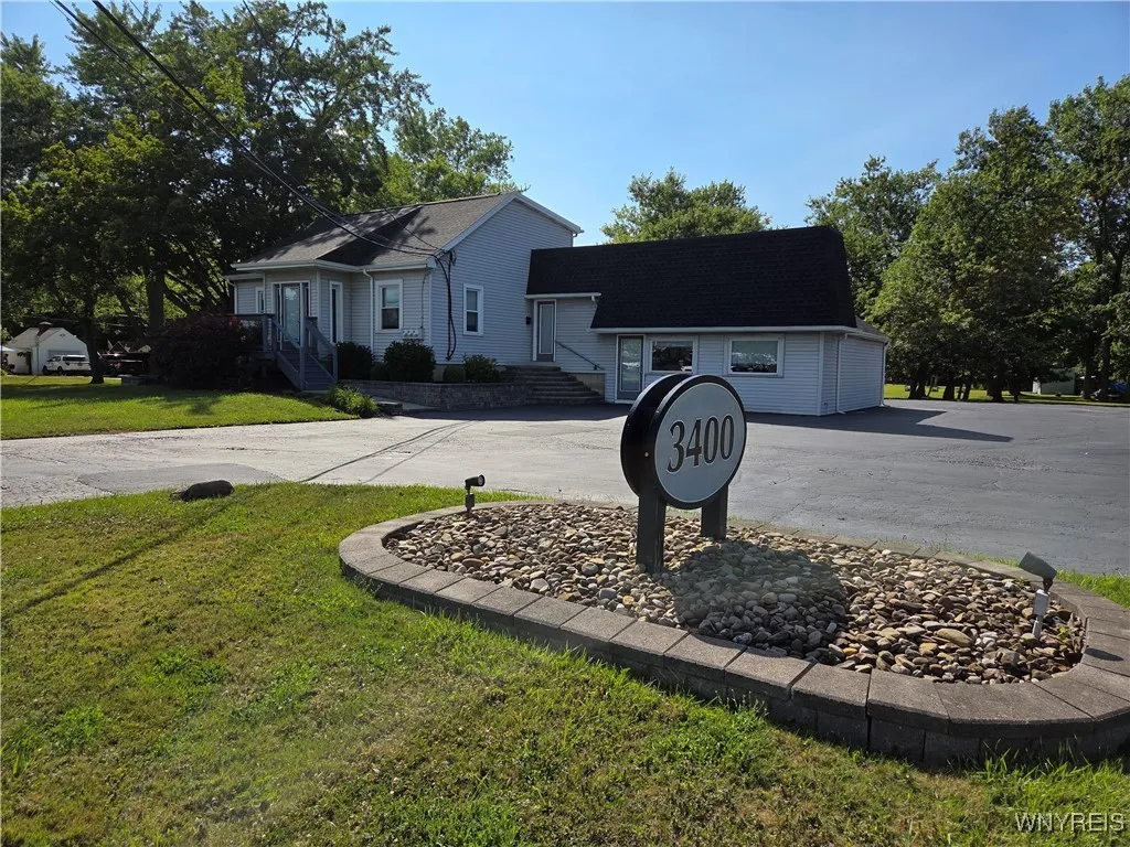 3400 Southwestern Boulevard, Orchard Park, New Yor, Orchard Park, New York 14127, ,Commercial Sale,For Sale,3400 Southwestern Boulevard, Orchard Park, New Yor,B1627261