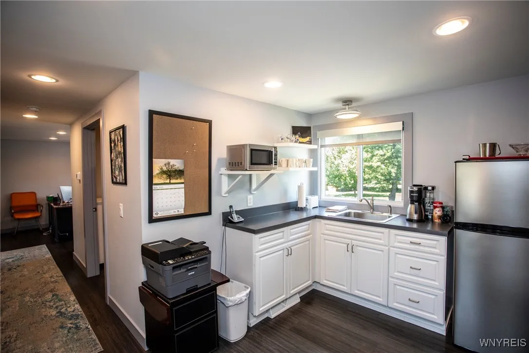 3400 Southwestern Boulevard, Orchard Park, New Yor, Orchard Park, New York 14127, ,Commercial Sale,For Sale,3400 Southwestern Boulevard, Orchard Park, New Yor,B1627261