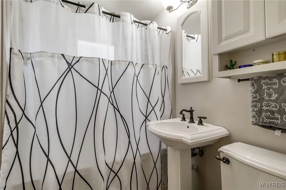 37 Lamson Road, Tonawanda, New York 14223, Tonawanda, New York 14223, 3 Bedrooms Bedrooms, 7 Rooms Rooms,1 BathroomBathrooms,Residential,Closed,37 Lamson Road, Tonawanda, New York 14223,0,B1626603